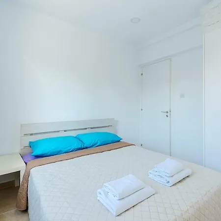 New 1 Bedroom Near Beach Apartment *